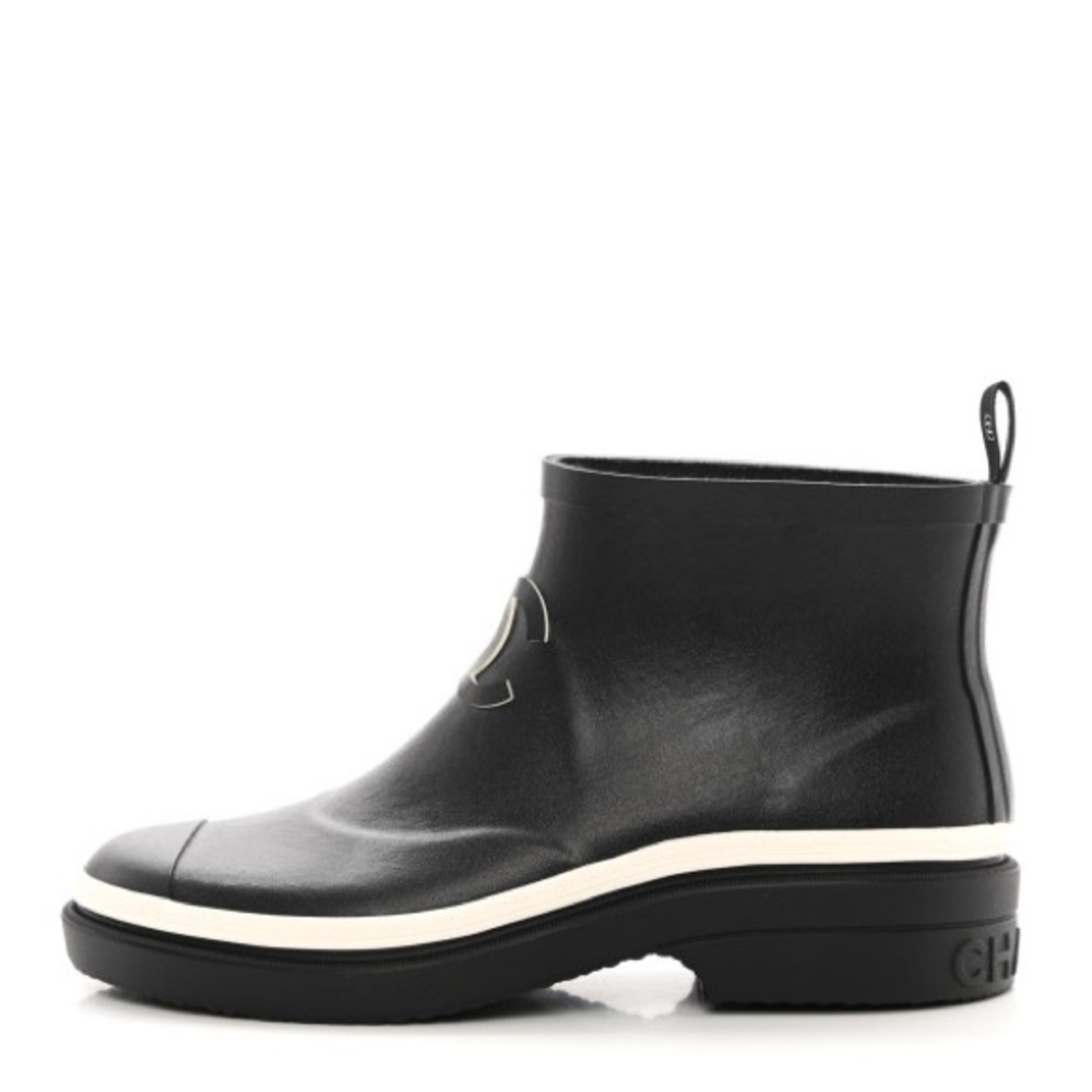 CHANEL Black and White Winter Boots